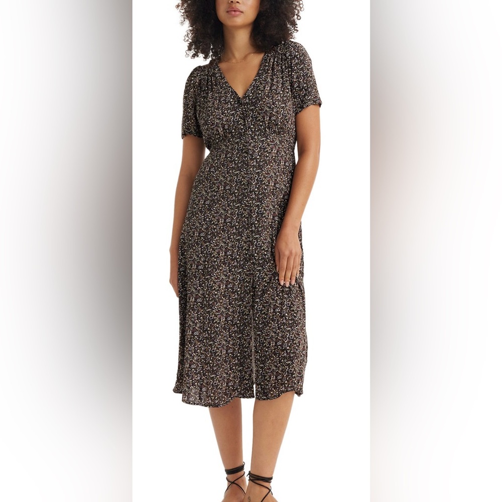 LEVI’S SARINA SHORT SLEEVE FLORAL MIDI DRESS